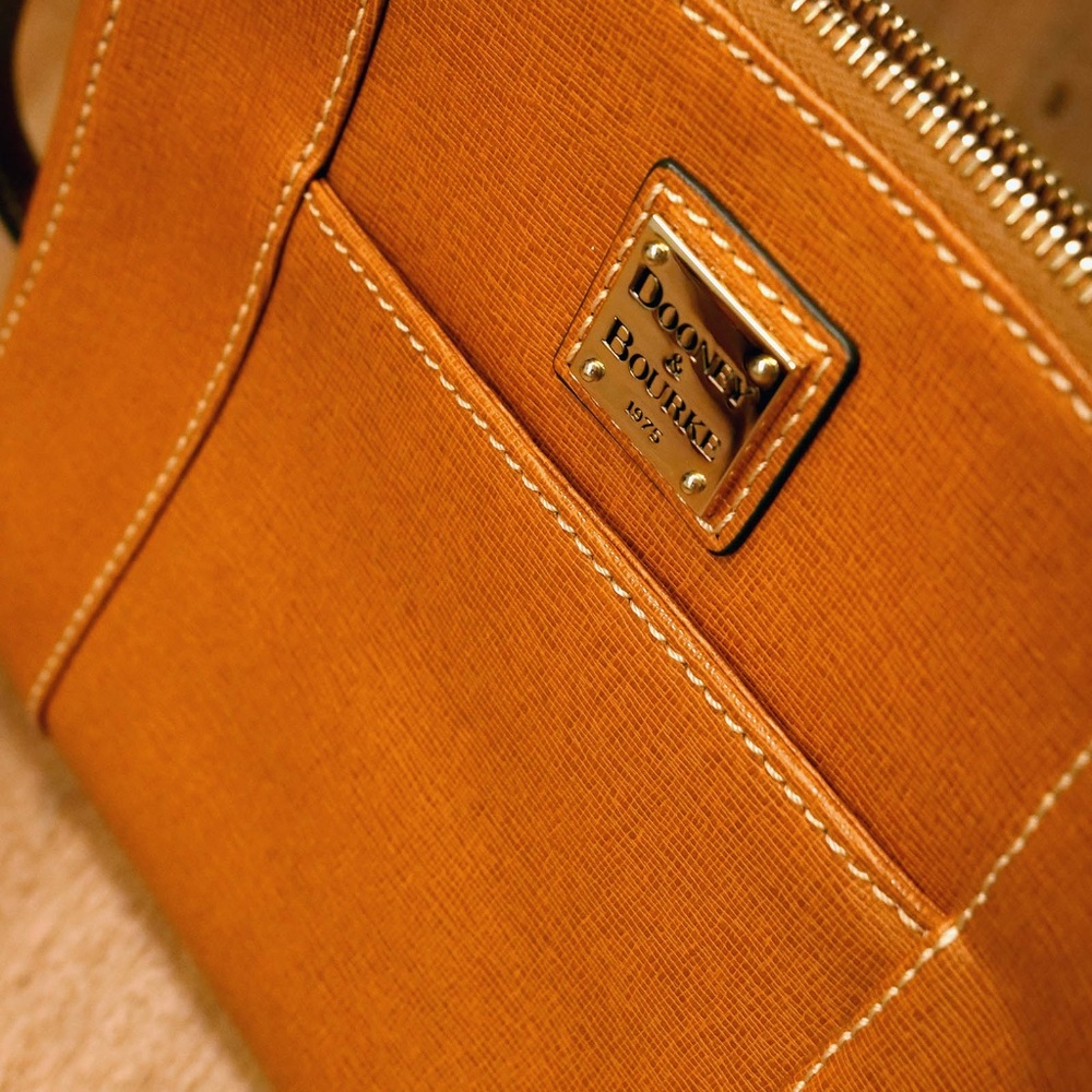 Dooney & Bourke Pebble Grain Brown Leather Lexington Crossbody - Picture 3 of 12